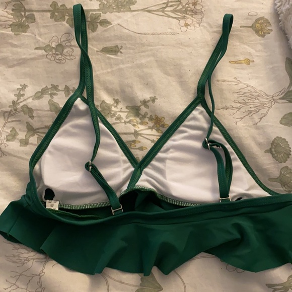 Bikini - Picture 4 of 4